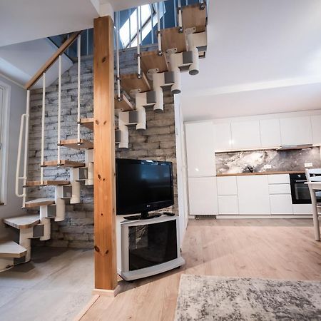 Cabin Guesthouse With Free Parking 페르누 외부 사진
