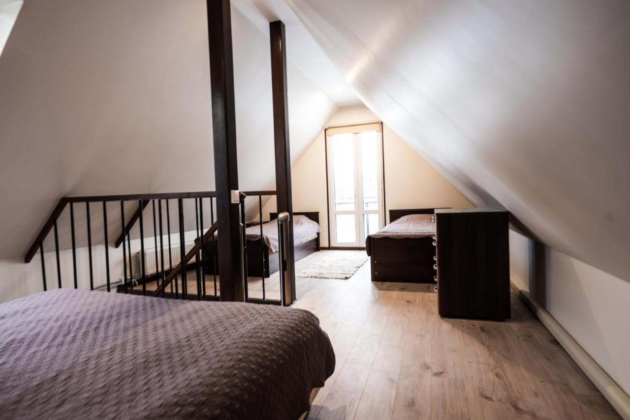 Cabin Guesthouse With Free Parking 페르누 외부 사진