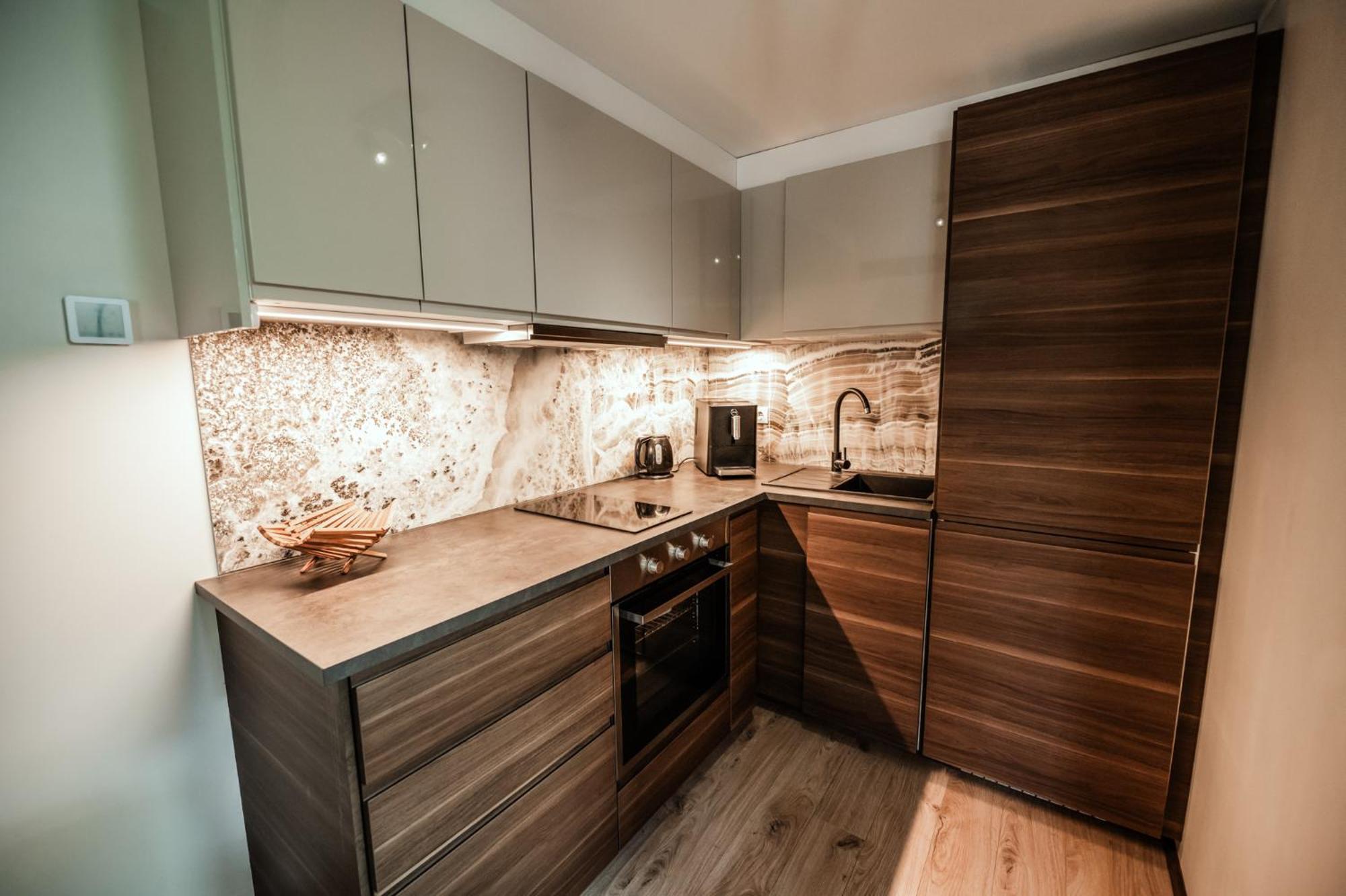 Cabin Guesthouse With Free Parking 페르누 외부 사진