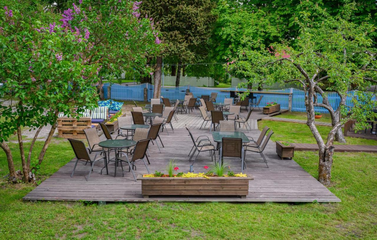 Cabin Guesthouse With Free Parking 페르누 외부 사진
